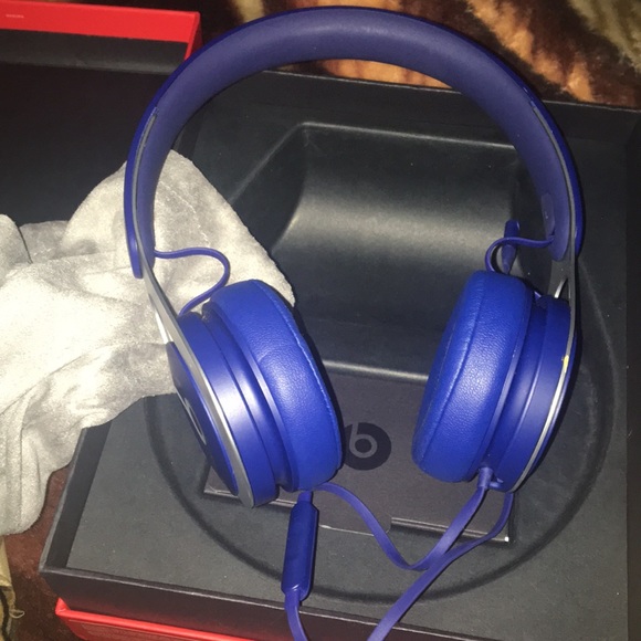 Beats ep - Picture 2 of 4